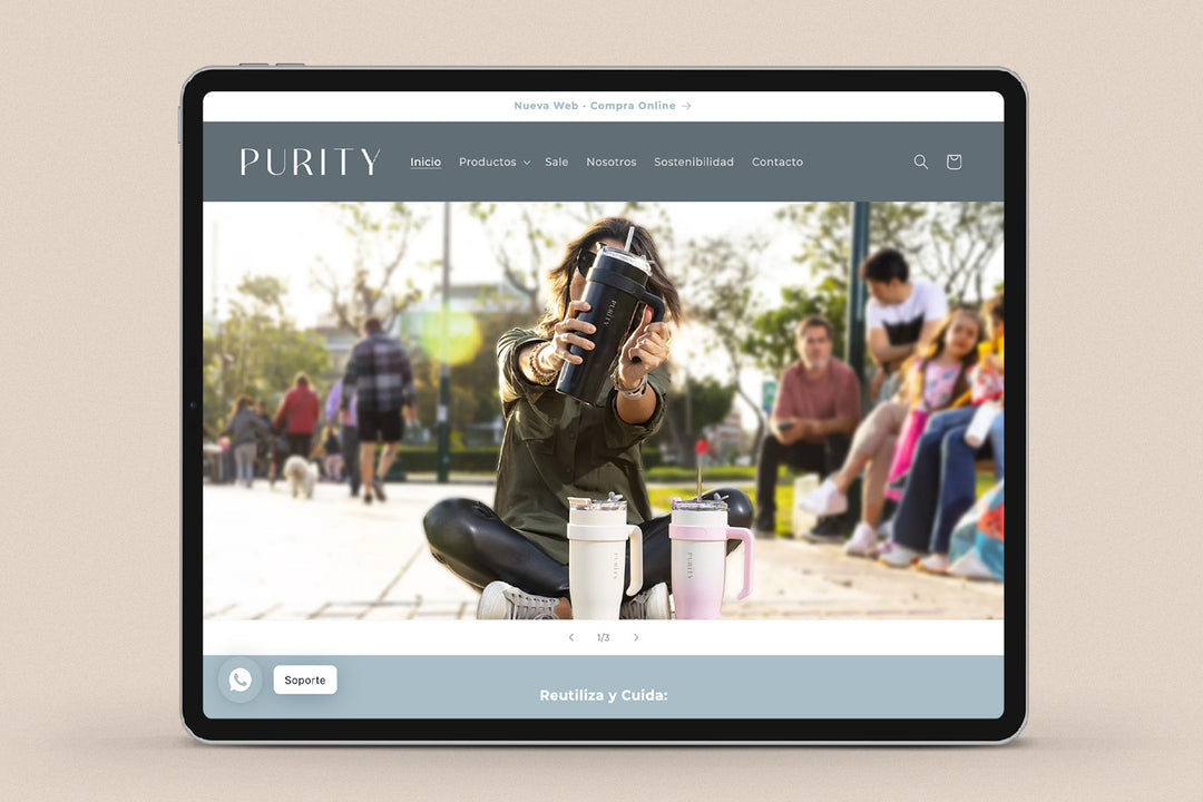 Imagen de un ipad con la web de Purity en su pantalla.